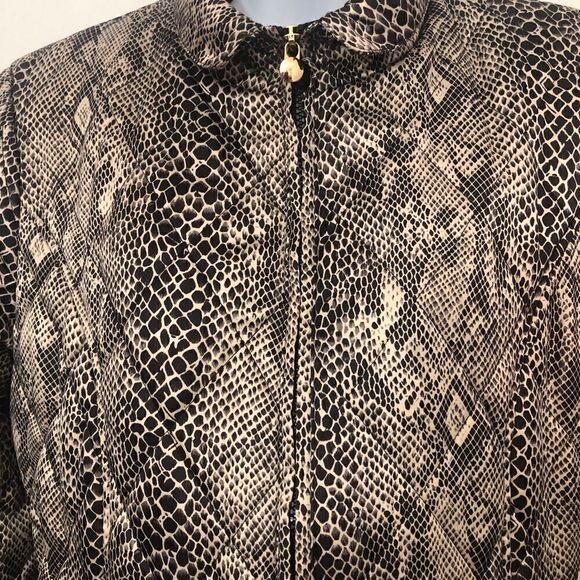 Lovely Easy Spirit Size Large Snake Skin Jacket! - Picture 5 of 12
